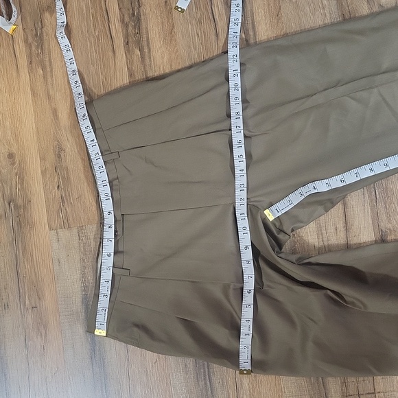 JOS. A. BANK Tan Kaki Superfine 100% Wool Gabardine Pleated Dress Pants - 35 Reg - Picture 13 of 16